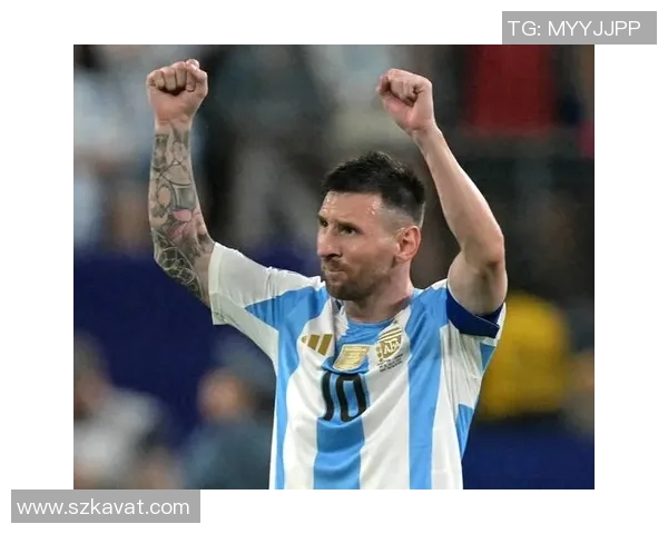 梅西引领足球新时代的传奇旅程与辉煌成就解析